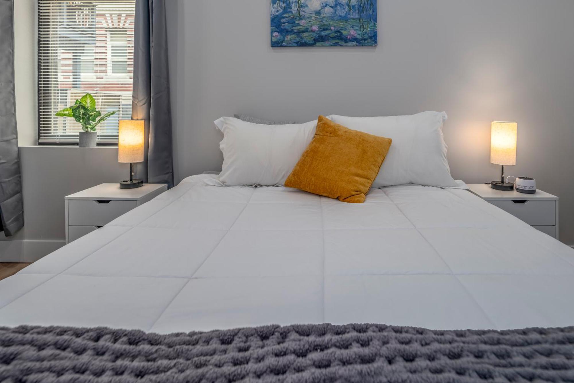Prime Otr, 3 Lux Queen Beds, Two 55In Tvs, Steps To Tql, Findlay Market, Light Rail, Fast Wifi ซินซินแนติ ภายนอก รูปภาพ