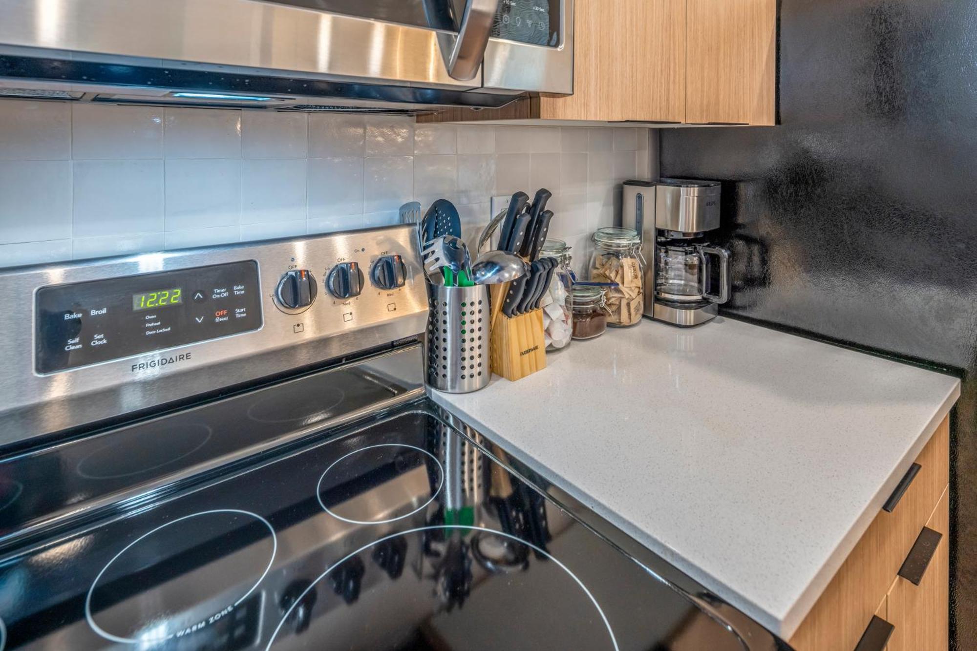 Prime Otr, 3 Lux Queen Beds, Two 55In Tvs, Steps To Tql, Findlay Market, Light Rail, Fast Wifi ซินซินแนติ ภายนอก รูปภาพ