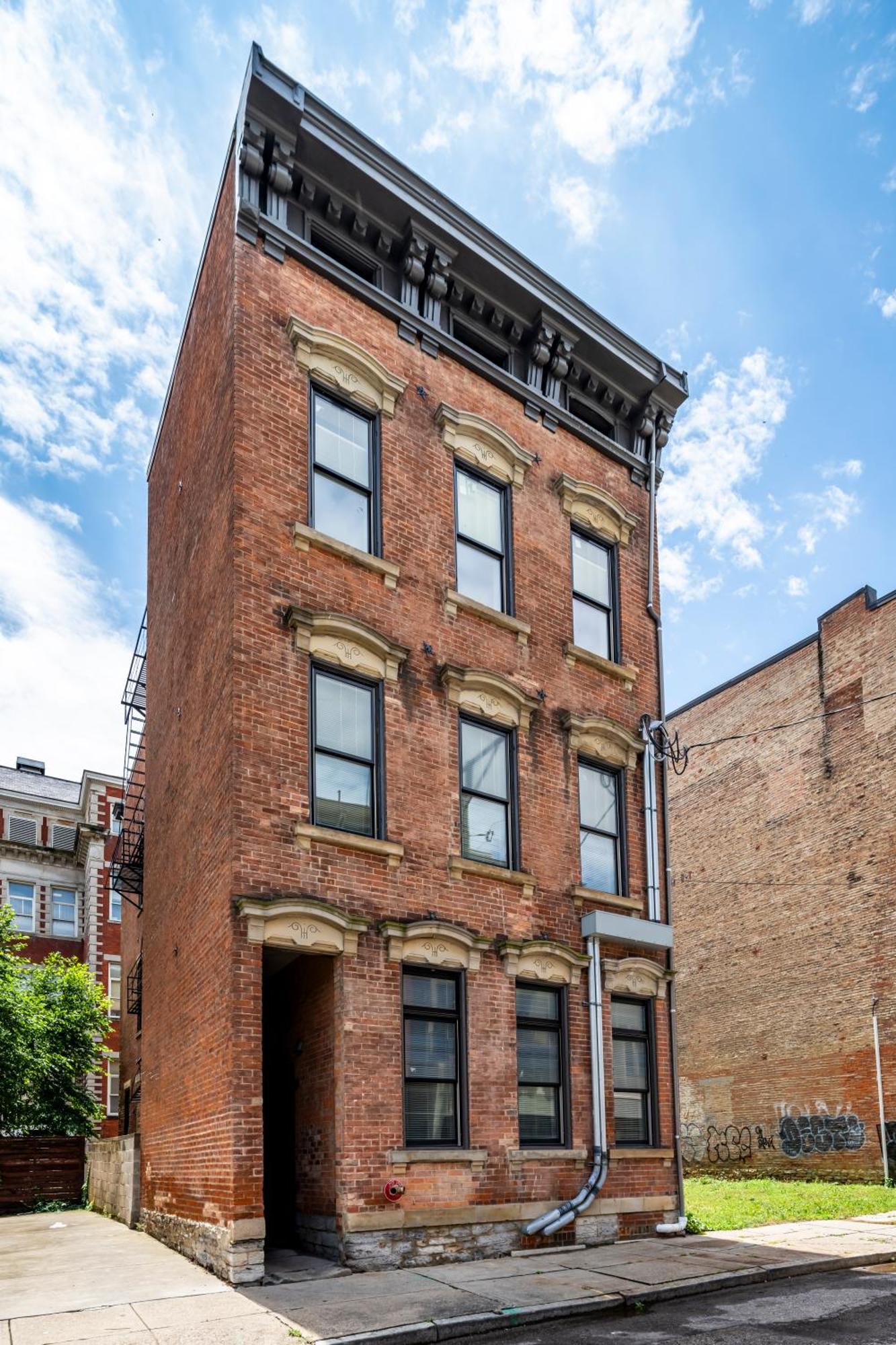 Prime Otr, 3 Lux Queen Beds, Two 55In Tvs, Steps To Tql, Findlay Market, Light Rail, Fast Wifi ซินซินแนติ ภายนอก รูปภาพ